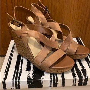 Jessica Simpson wedges